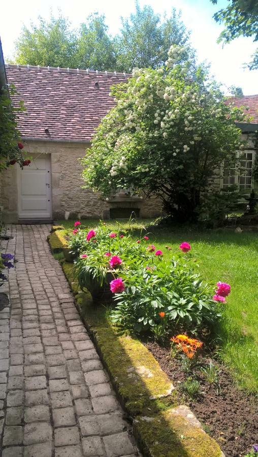 Bed and Breakfast l'atelier à Parnes Extérieur photo